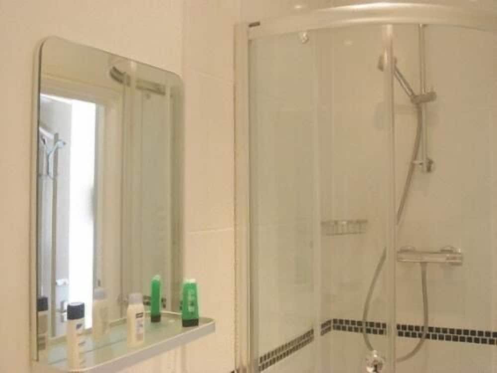 Фото Grand Pier Guest House