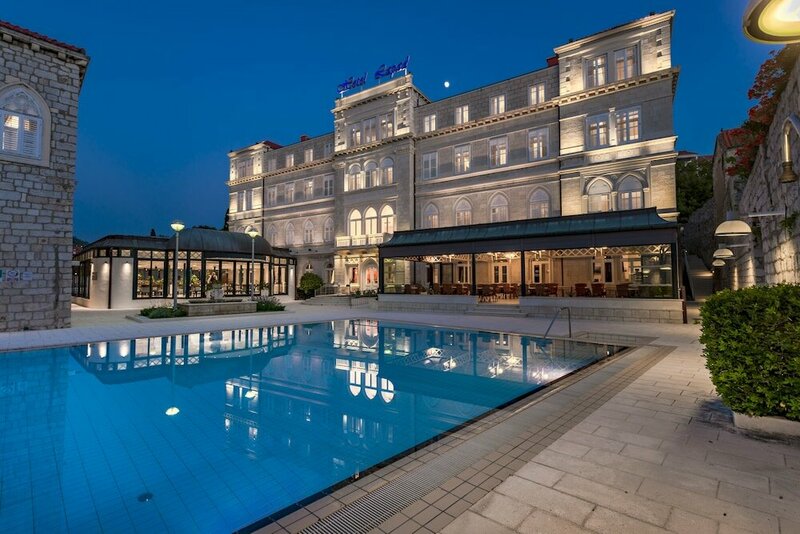 Гостиница Hotel Lapad в Дубровнике