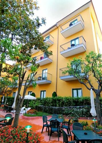 Гостиница Hotel Astoria Sorrento в Сорренто