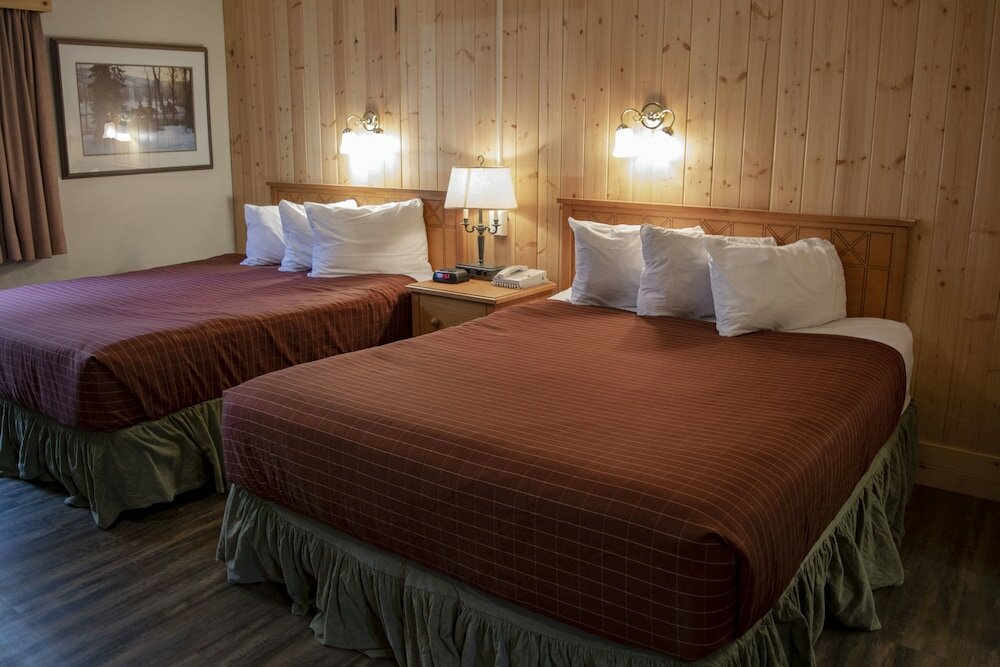 Фото Aspen Village Inn