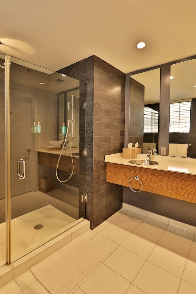 Фото The Local House