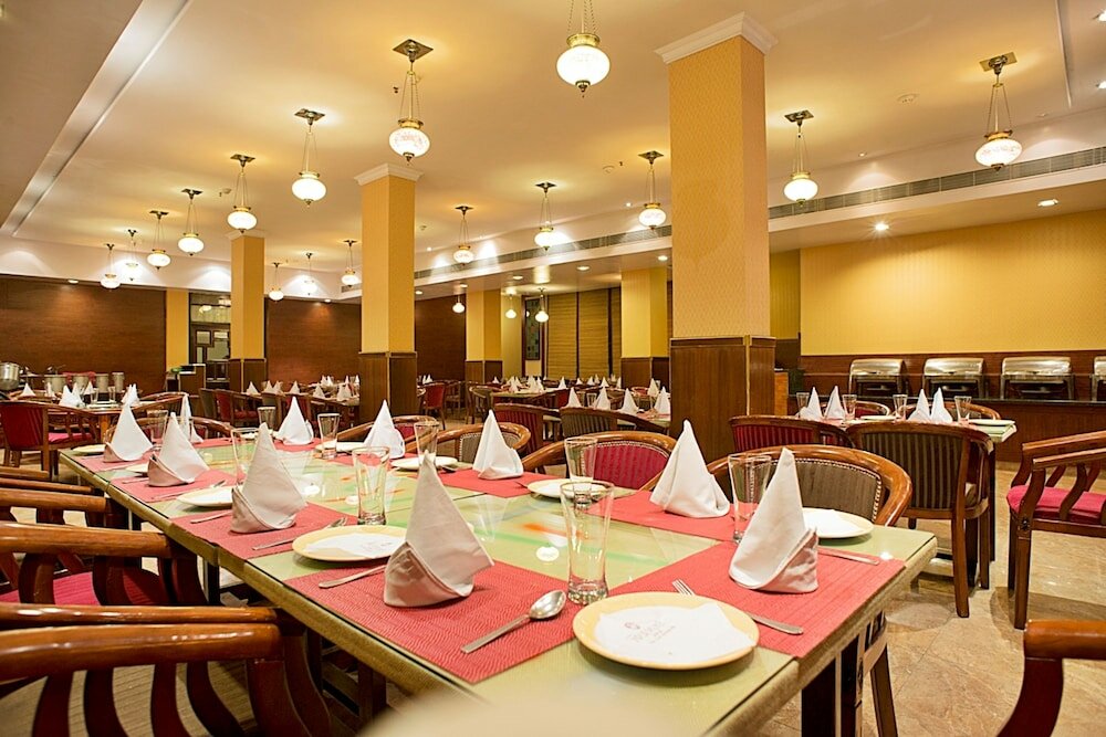 Фото Hotel Jaipur Palace