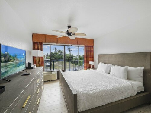 Гостиница The Royal Inn Beach Hotel Hutchinson Island