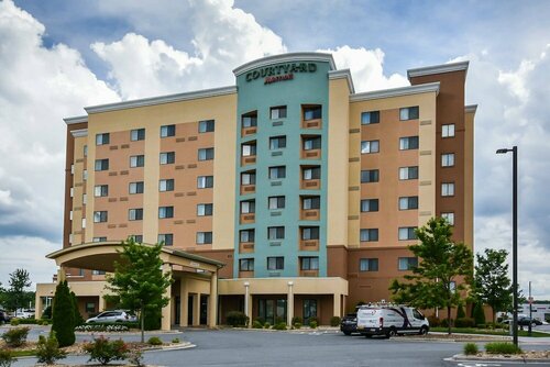 Гостиница Courtyard Marriott Concord