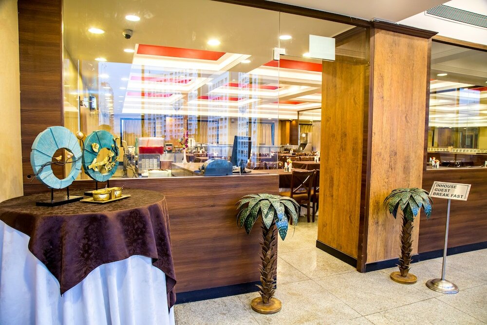 Фото Hotel Tip Top Plaza