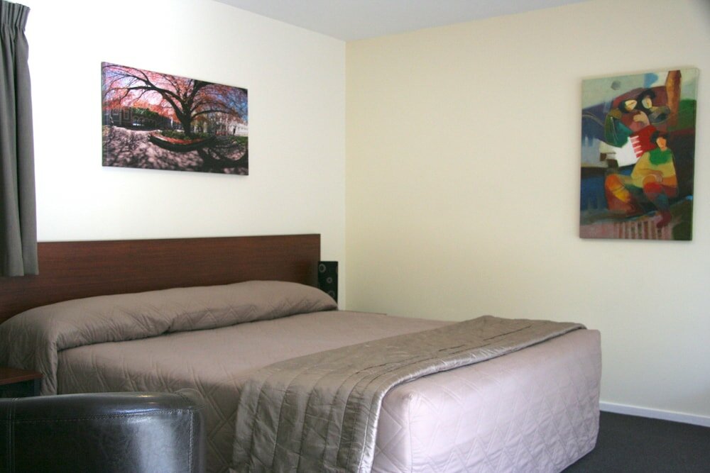 Фото Sherborne Motor Lodge