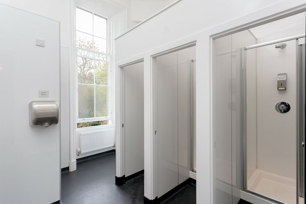 Фото West End Hotel