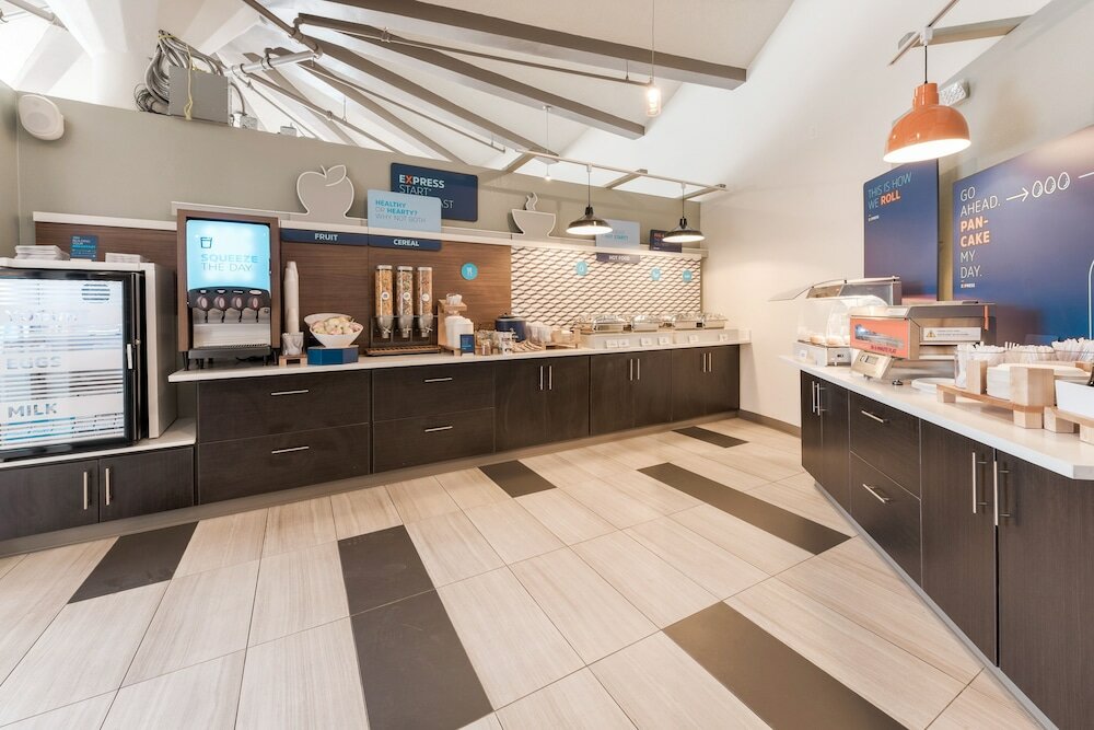 Фото Holiday Inn Express Columbus Downtown, an Ihg Hotel