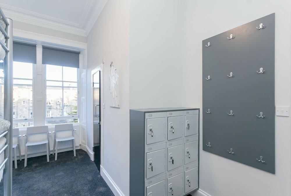 Фото West End Hotel