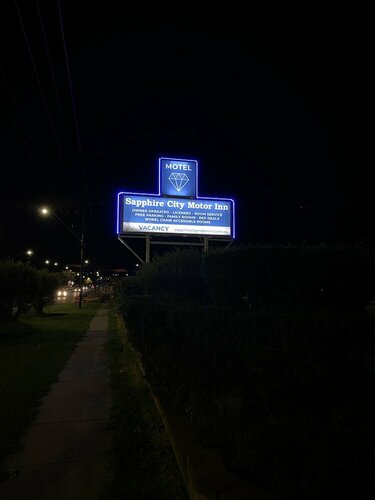 Гостиница Sapphire City Motor Inn, Inverell в Инверелле