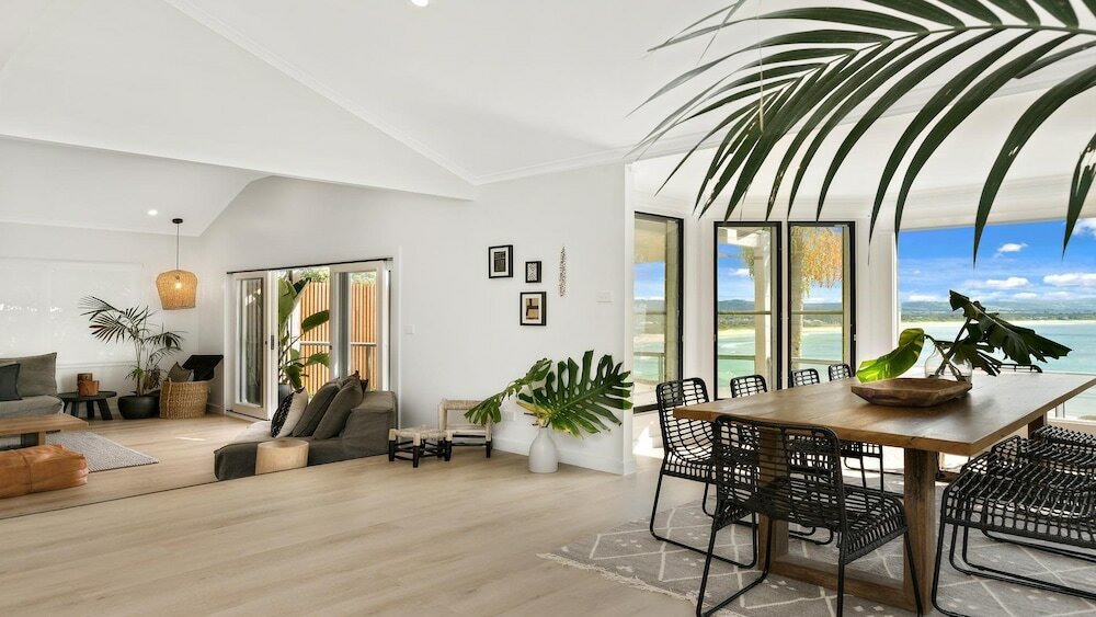 Фото Your Luxury Escape - Sway