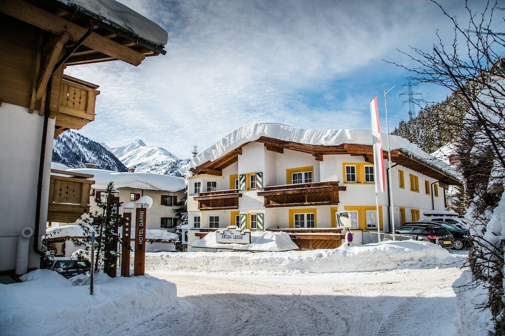 Фото Arlen Lodge Hotel