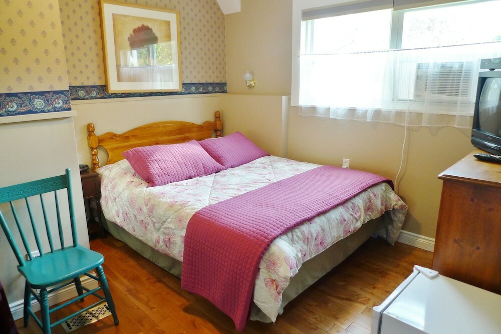 Фото Cavendish Breeze Inn