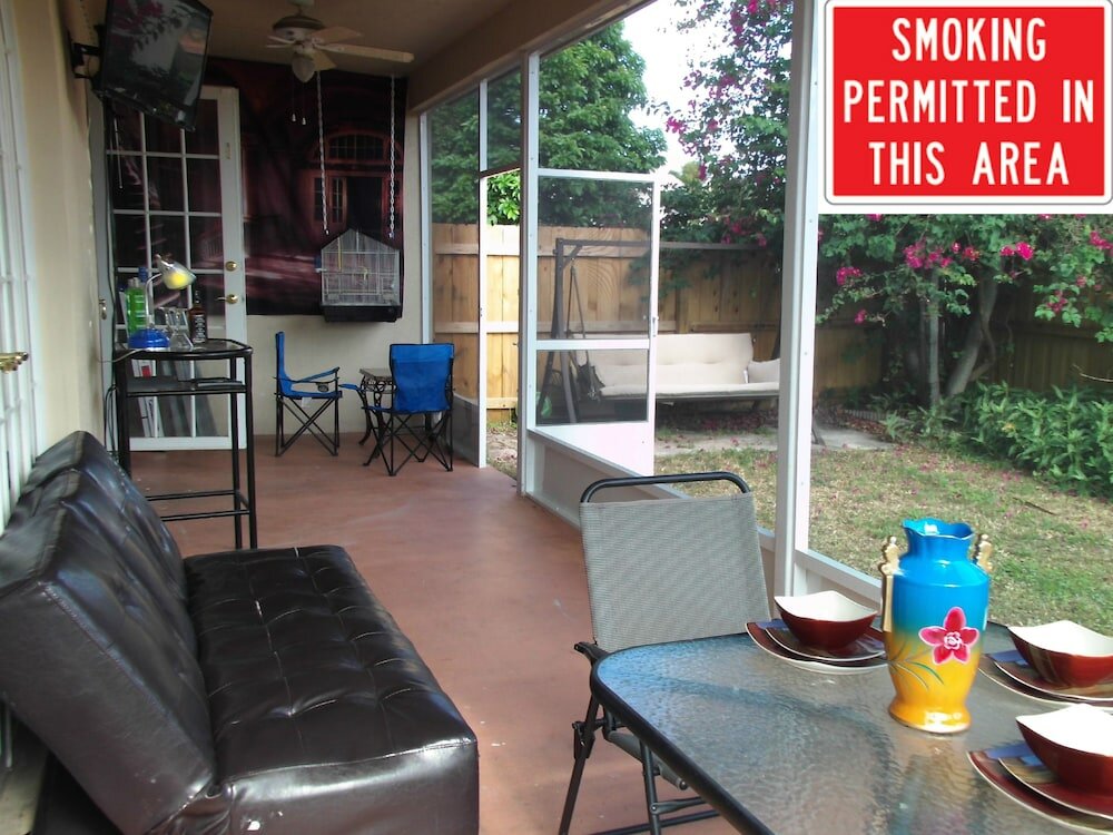 Фото Dawson's House