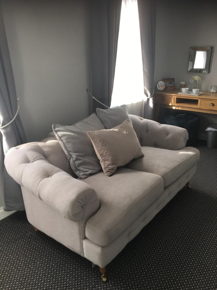 Фото The Ibrox Lodge