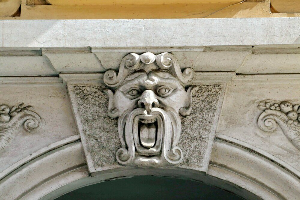 Фото Trevi Diamond Luxury Suite & Jacuzzi