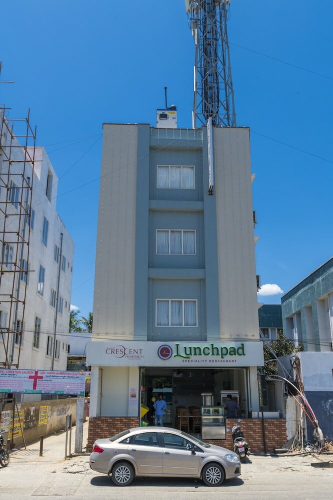 Фото Crescent Inn Navallur