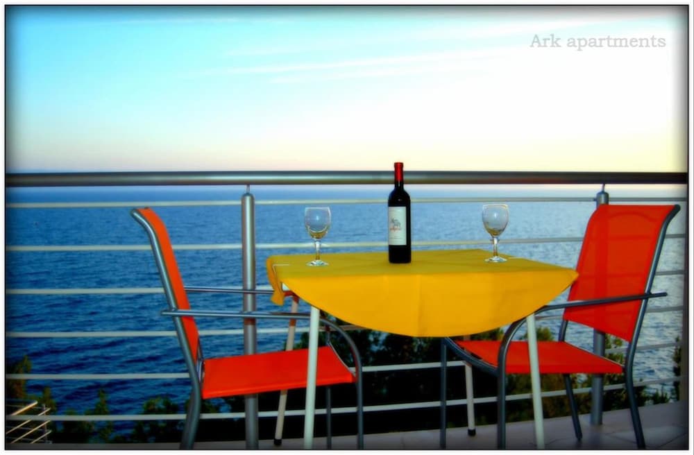 Фото Ark Beach Hotel