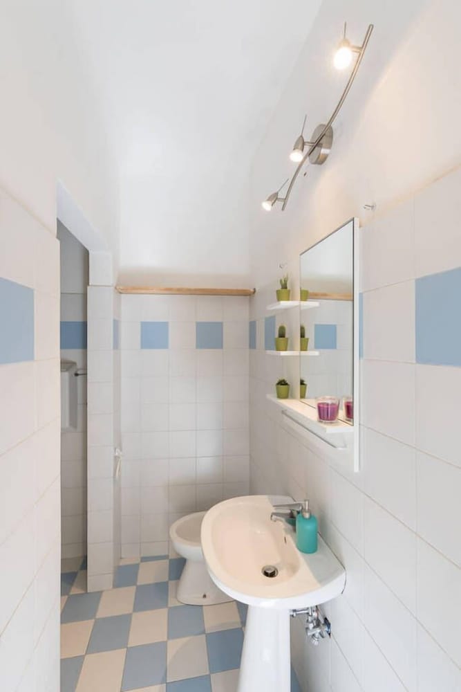 Фото National Left