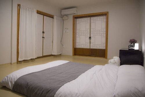 Гостиница Stay256 Hanok Guesthouse