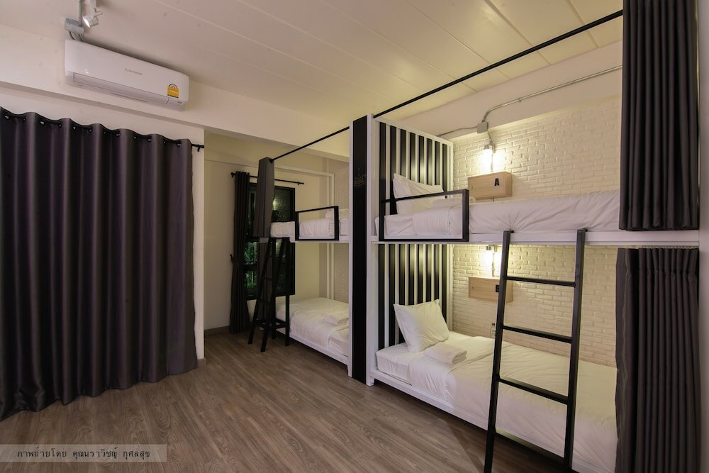 Фото Bangkok Oasis Hotel