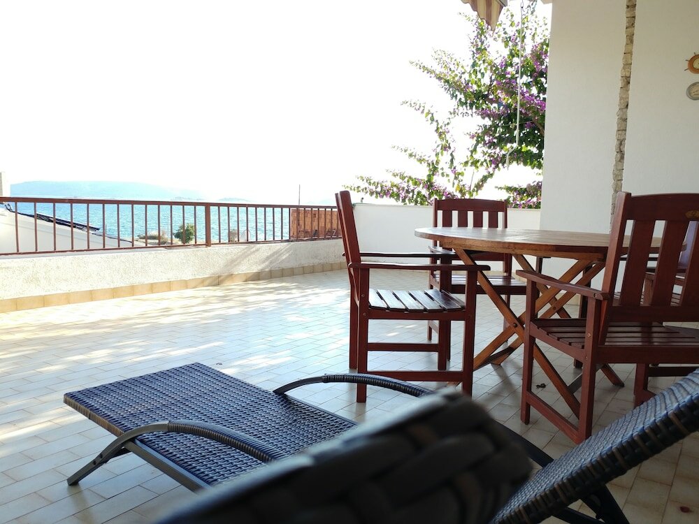 Фото Astramaris Apartments