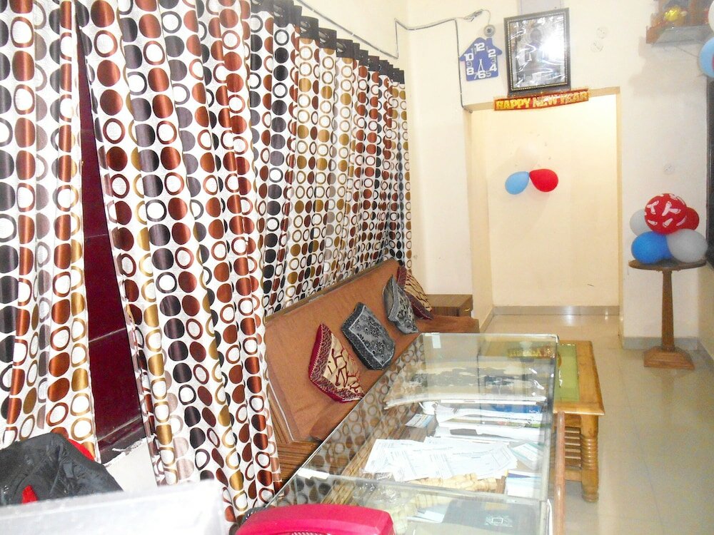 Фото Hotel Awaas Corporate Inn