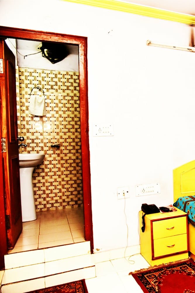 Фото Hotel Galaxy International