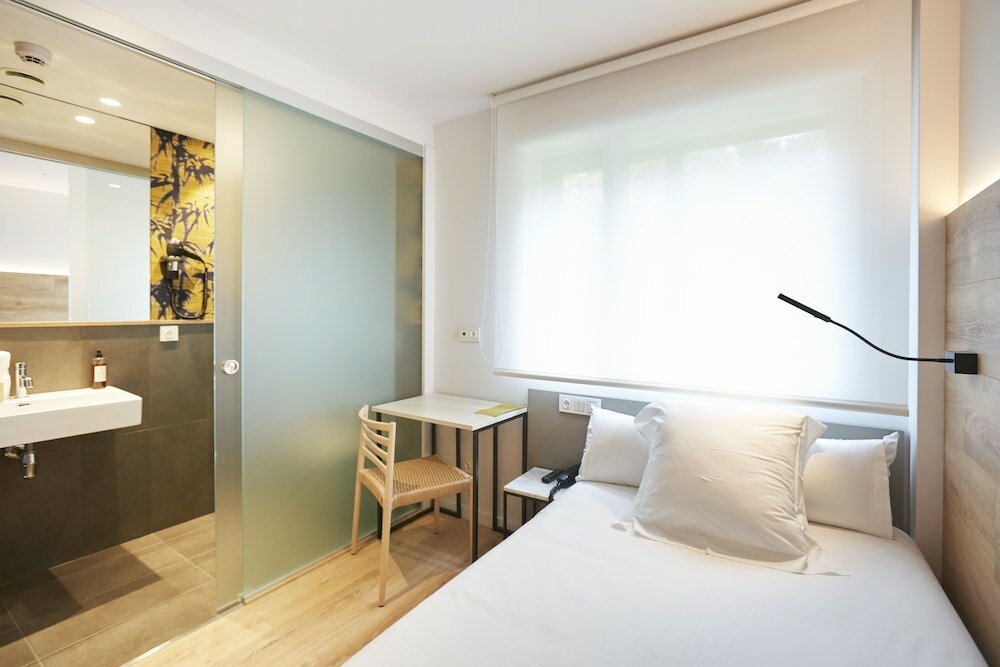 Фото Hotel Bide Bide