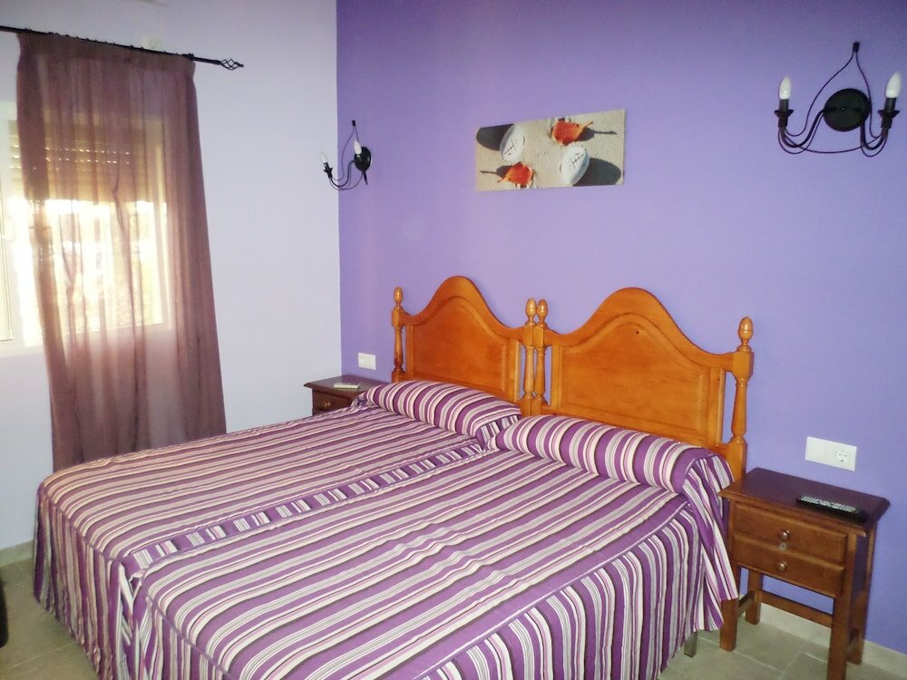 Фото Hostal Restaurante La Ilusión