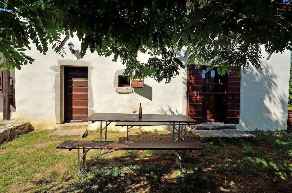 Фото Traditional Stone House