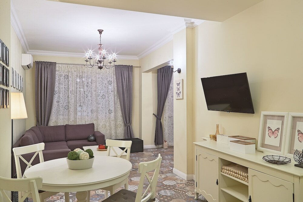 Фото Baratero City Corner II Apartment