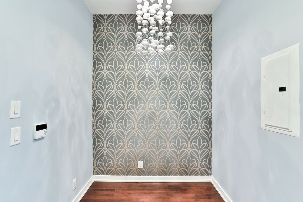 Фото Exquisite 55th Floor 2 Bed 2 Bath Parking