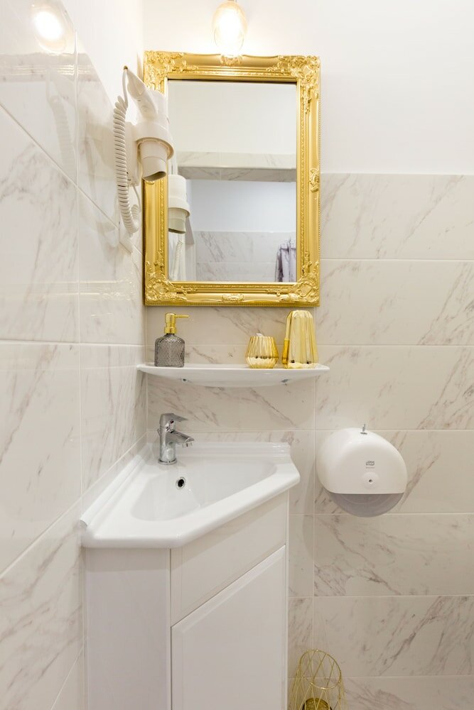 Фото Budapest Holidays Fashion