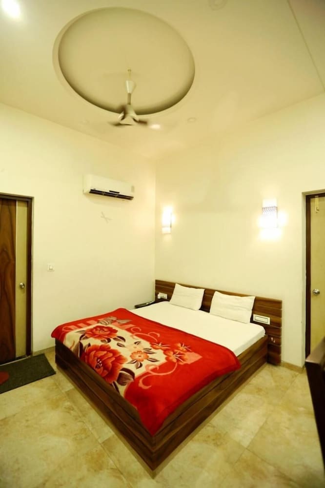 Фото Kohinoor Palace