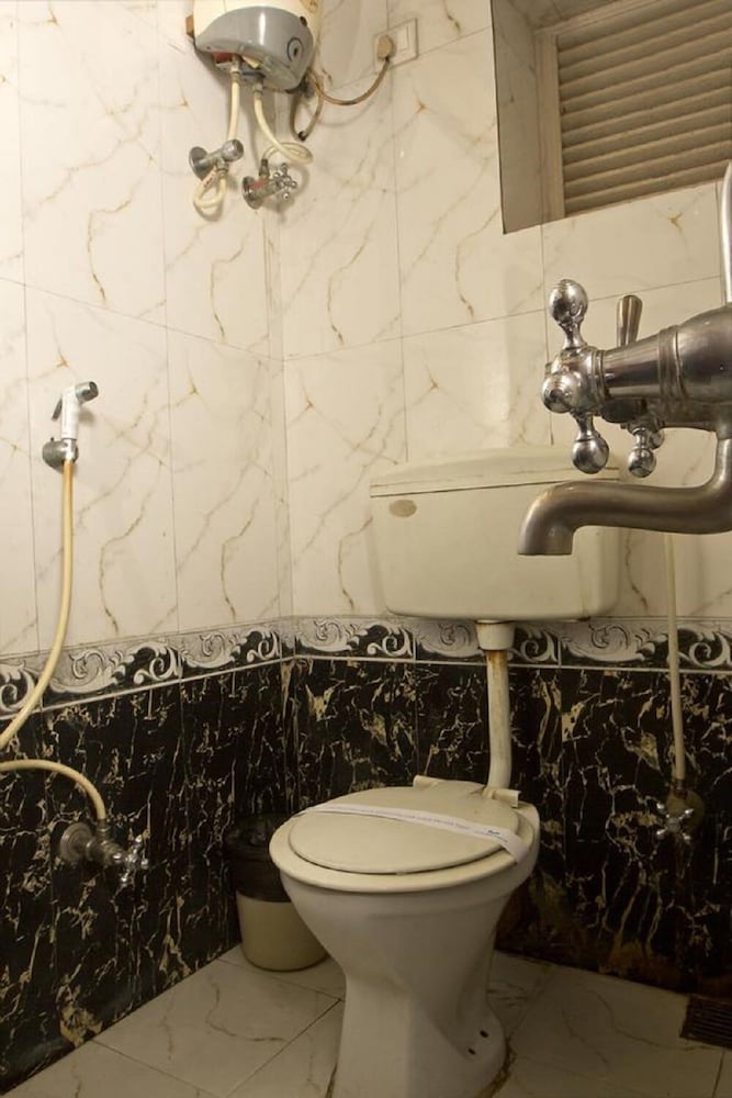 Фото Hotel White House