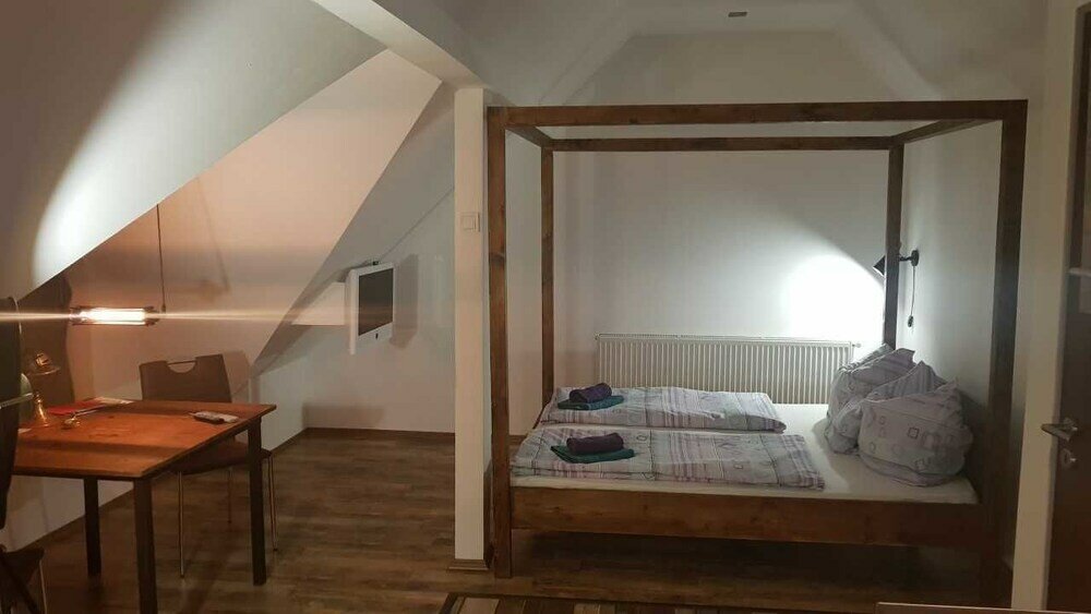 Фото Sunrise Apartmanház