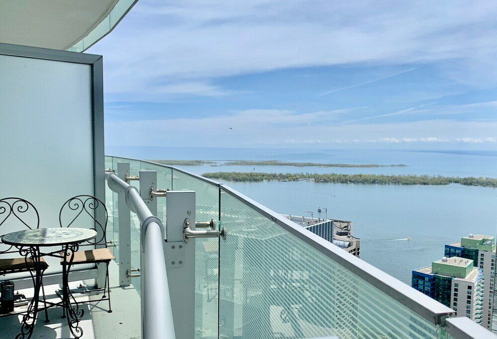 Фото Exquisite 55th Floor 2 Bed 2 Bath Parking