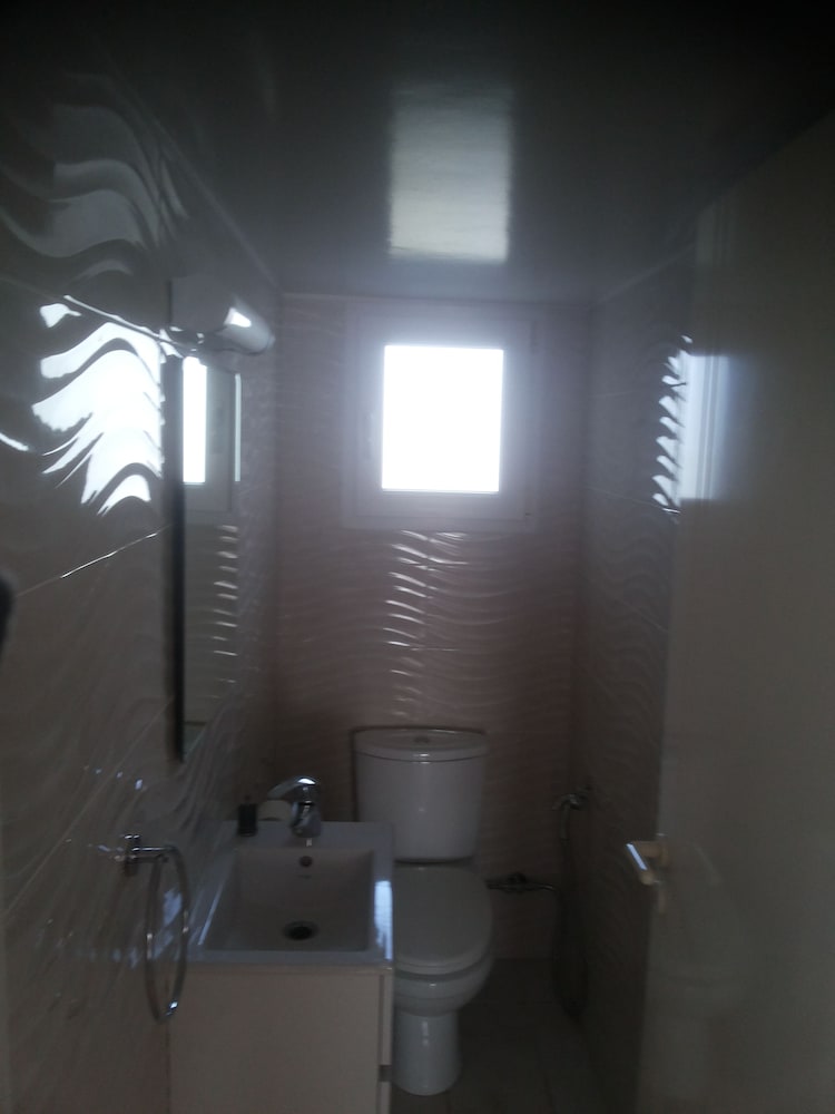 Фото 3 Bedroom Apartment with Sea View