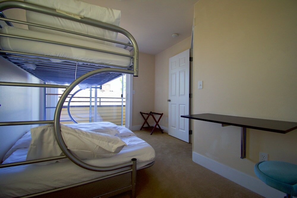 Фото Comfort and Grace on Queen Anne Hill