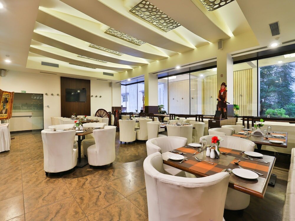 Фото Oyo 13479 Hotel Grand Nakshatra