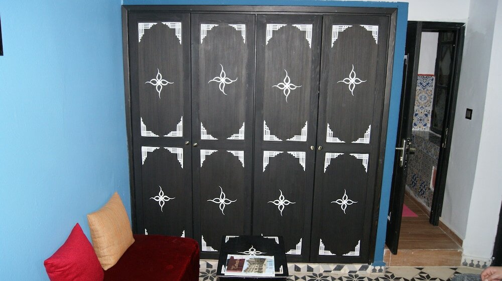 Фото Riad Tingis