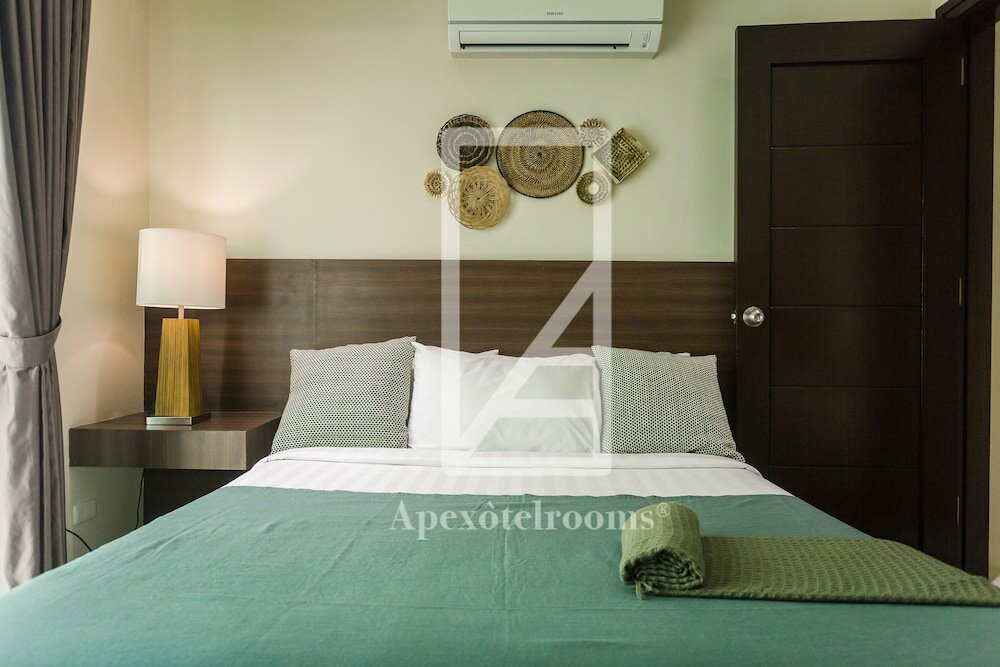 Фото Padgett Place - Deluxe Suites