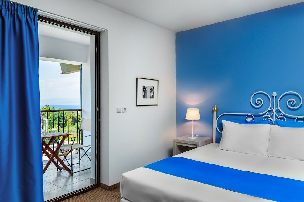 Фото Kriopigi Beach Hotel