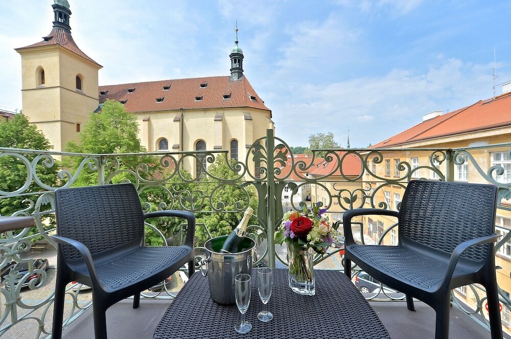 Фото Hotel Hastal Prague Old Town