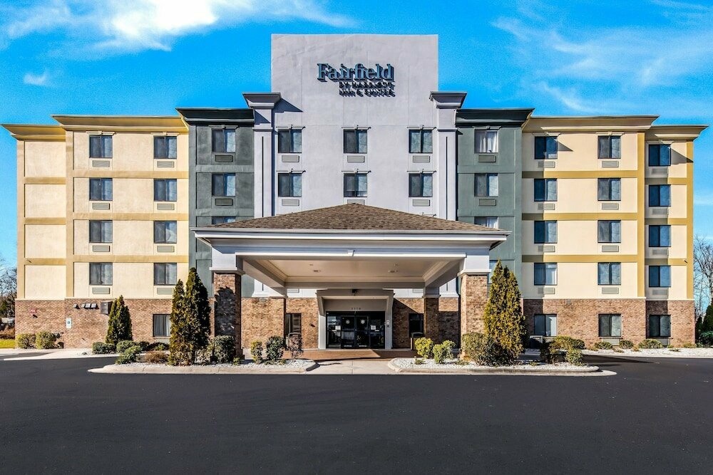 Hotel Fairfield Inn & Suites by Marriott Greensboro Coliseum Area, State of North Carolina, photo