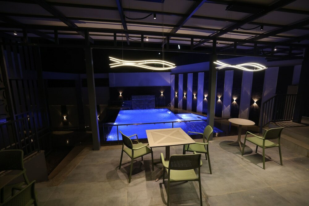 Фото Aj Grand Hotel