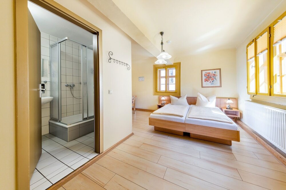 Фото Watzdorfer Geleitschenke und Herberge