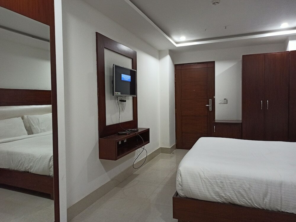 Фото Hotel Autumn Crocus - A Boutique Hotel