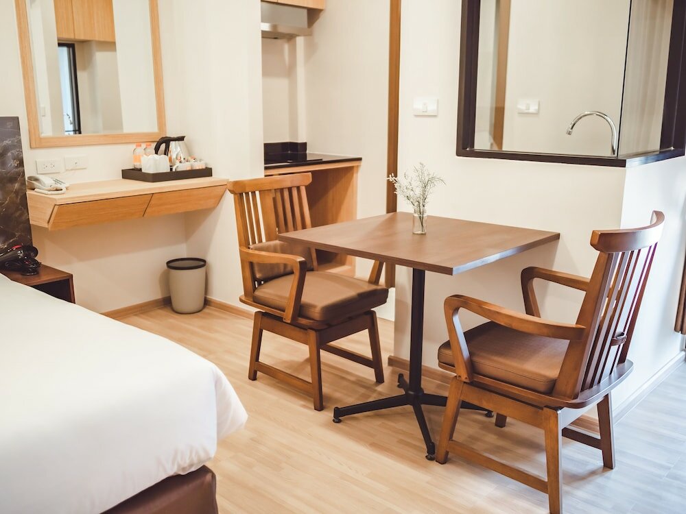 Фото B2 Amata Nakorn Premier Hotel